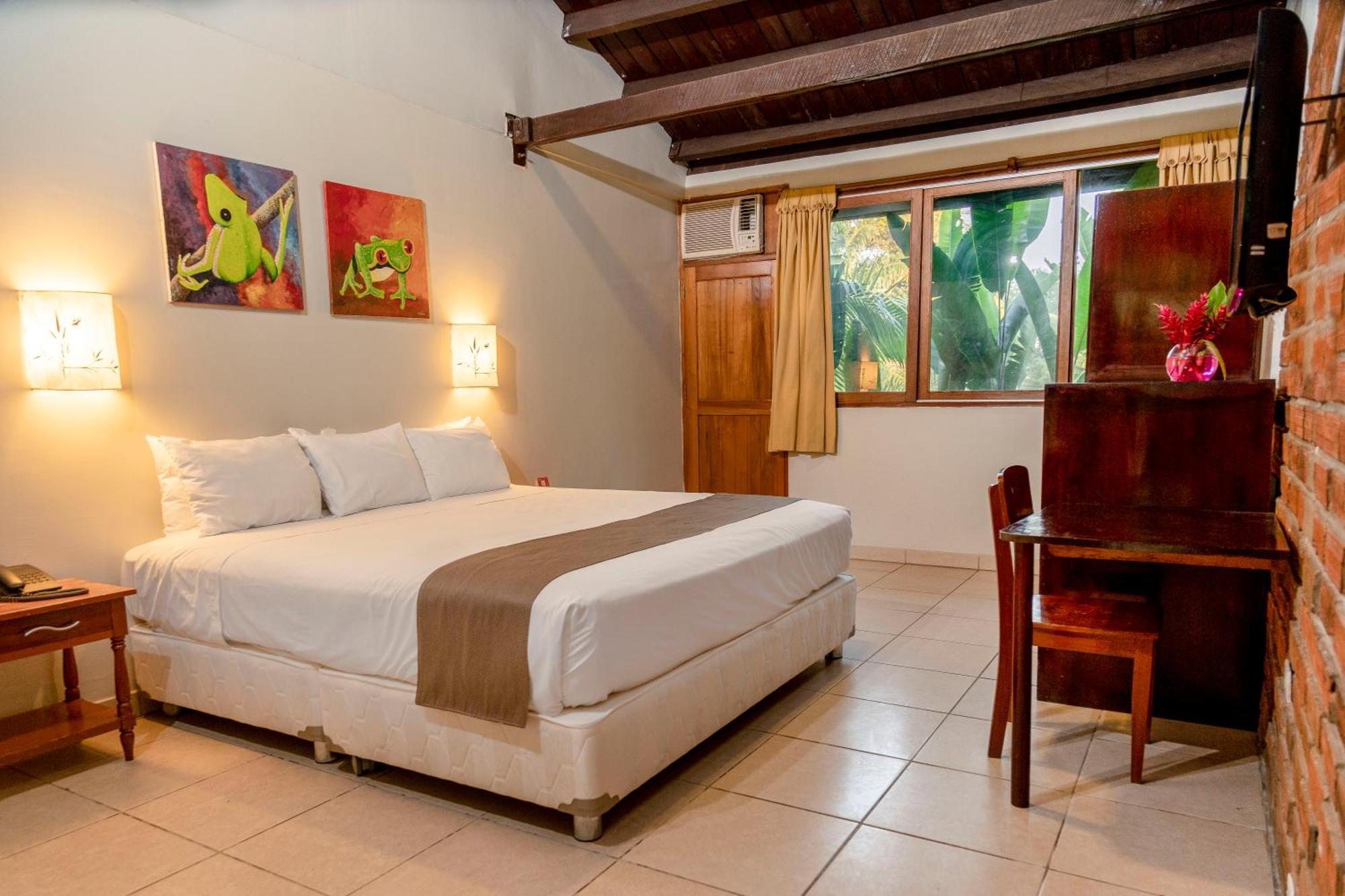 Dm Hoteles Tarapoto Eksteriør billede